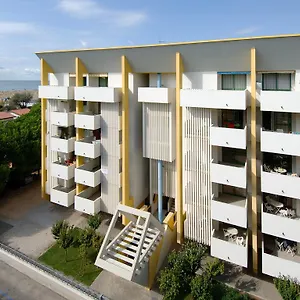 Hibiscus Apartment